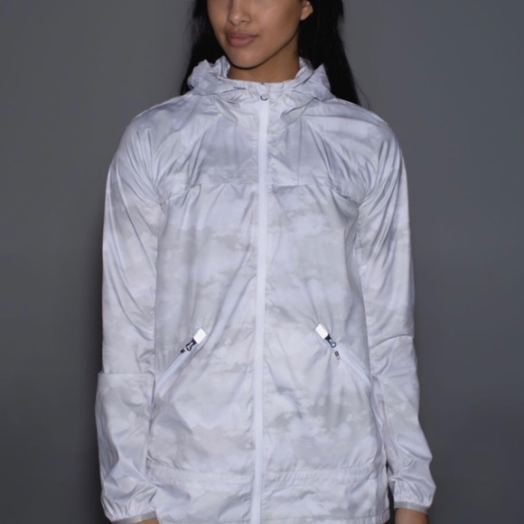 LULULEMON Miss Misty Jacket II, 2, White and Gray - Picture 2 of 16